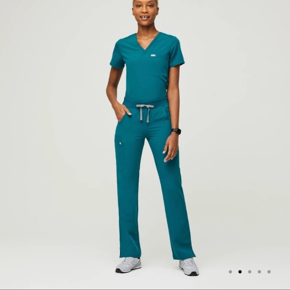 Figs Threads for Threads Green Cargo Scrubs